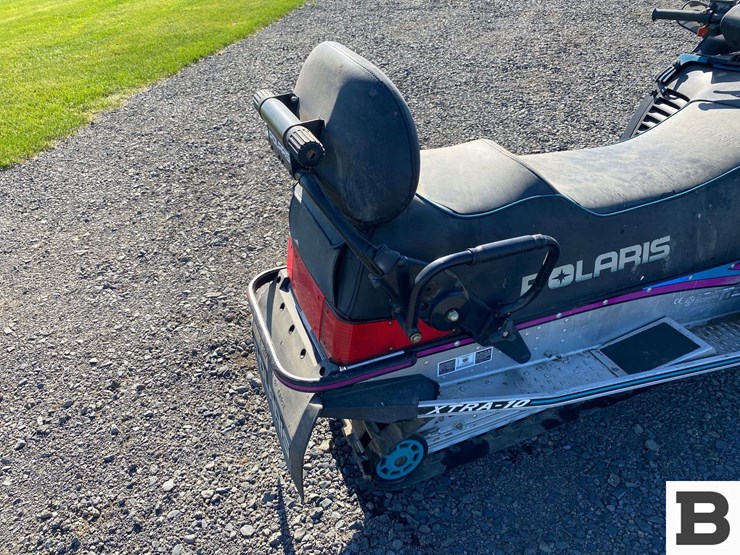 1998-polaris-indy-trail-touring-snowmobile-image-15