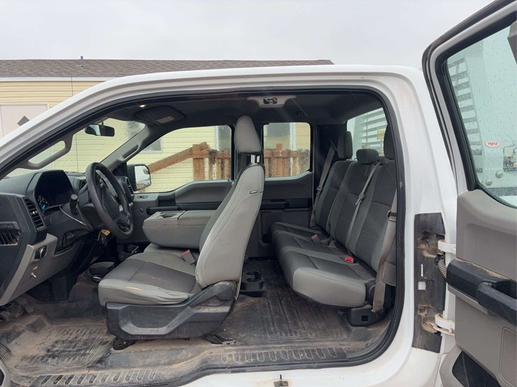 2017-ford-f150-lariat-image-5