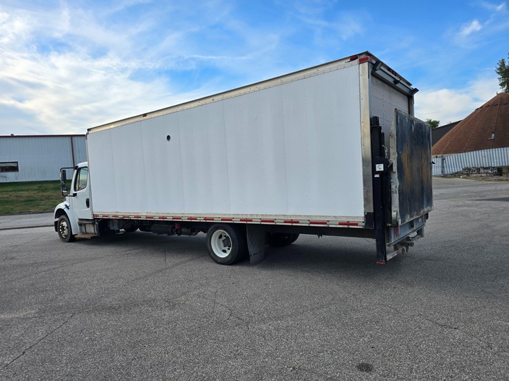 #22329-•-2014-freightliner-m2-106-box-truck-image-18