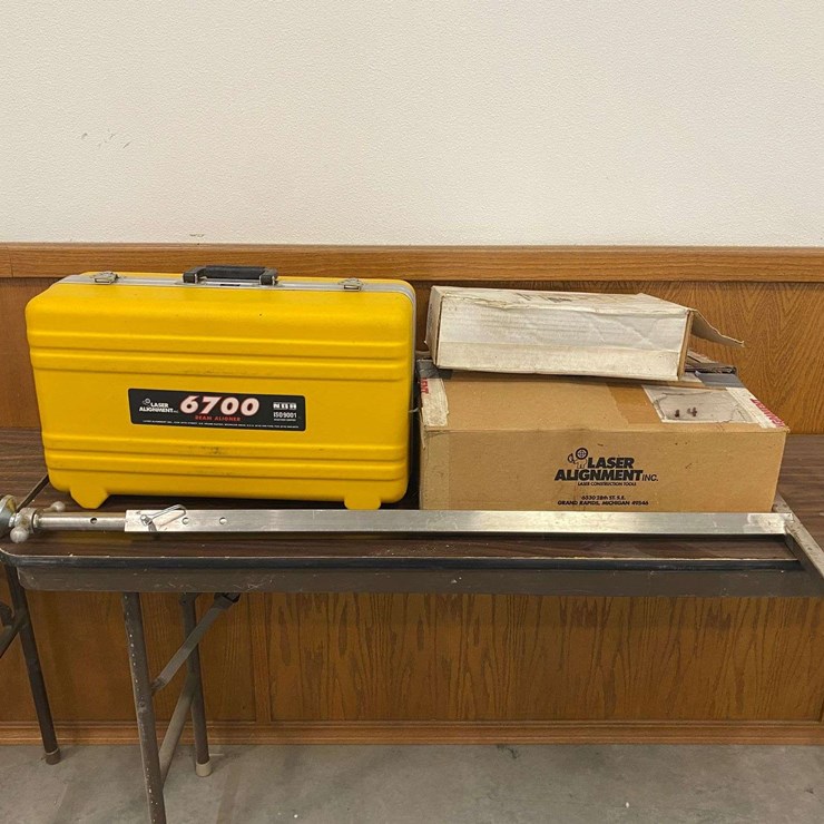 Laser Alignment Inc. 6700 Beam Aligner and Supporting Hardware