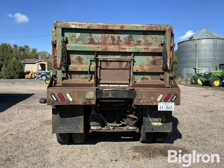 2005-sterling-lt7500-image-6