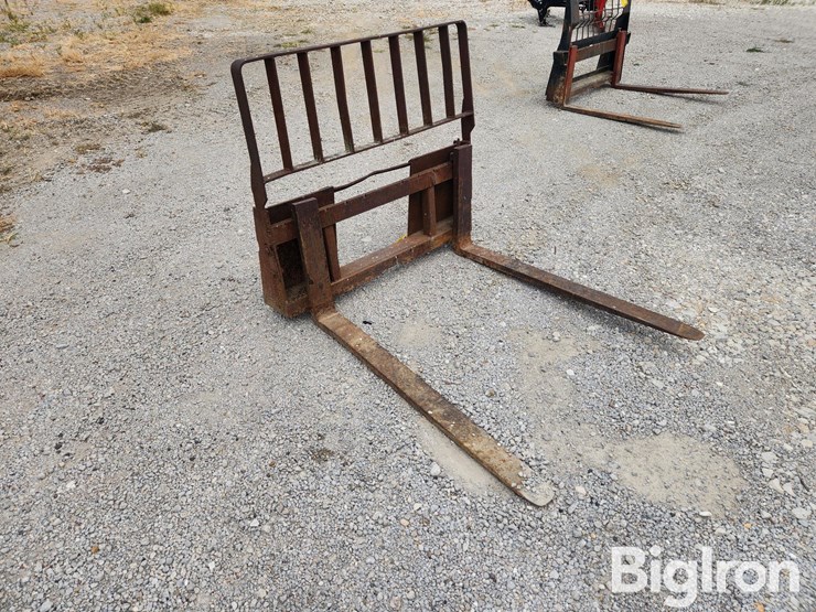 48"-pallet-forks-image-3