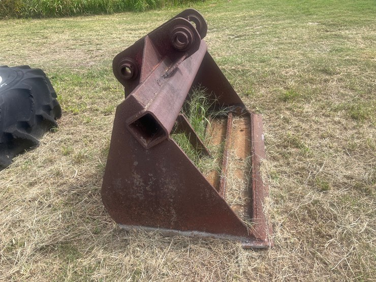 #204-•-4ft-clean-out-bucket-image-5