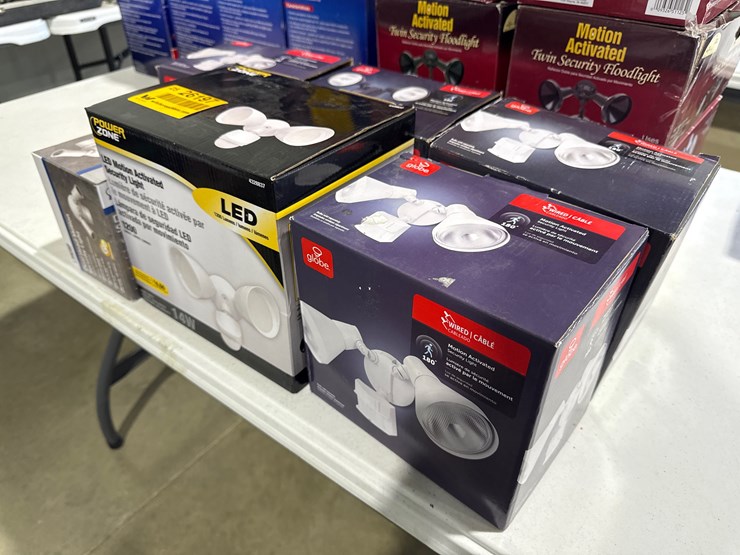 #26197-•-lot-of-(6)-motion-activated-security-flood-lights-image-1