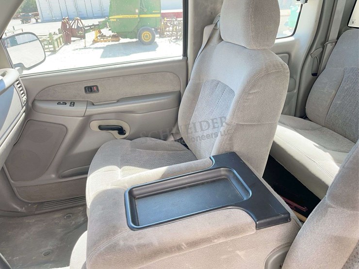 2000-chevrolet-2500-image-43