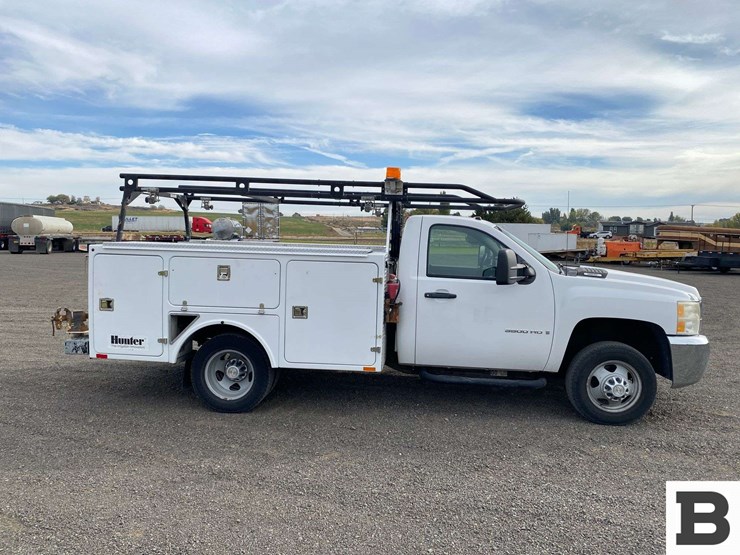 2009-chevrolet-silverado-3500-image-7