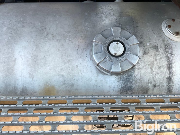 1993-mack-ch613-image-15