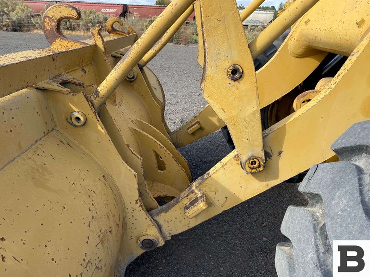 caterpillar-966c-image-14