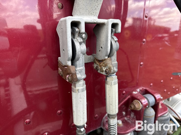 2007-peterbilt-357-image-14