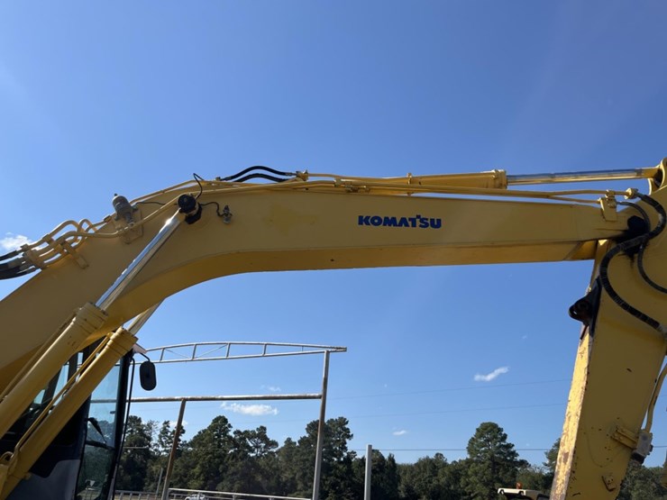 komatsu-pc228us-lc-image-37