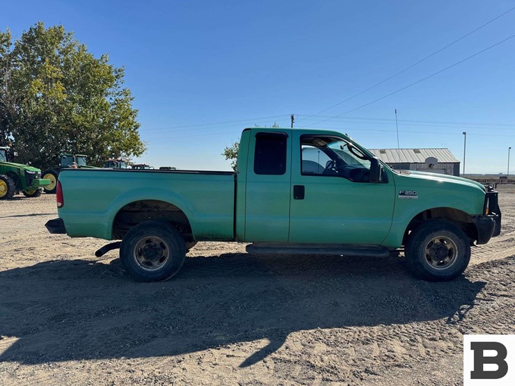 2004-ford-f350-image-8