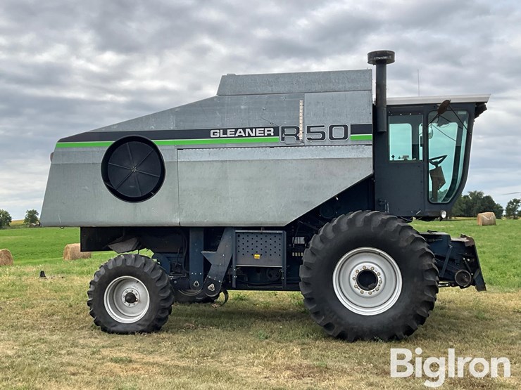 1988-gleaner-r50-image-4