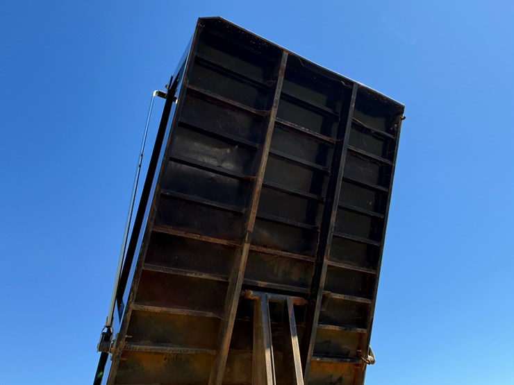 2013-international-durastar-4300-image-34