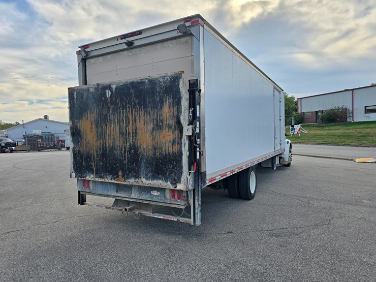 #22329-•-2014-freightliner-m2-106-box-truck-image-28