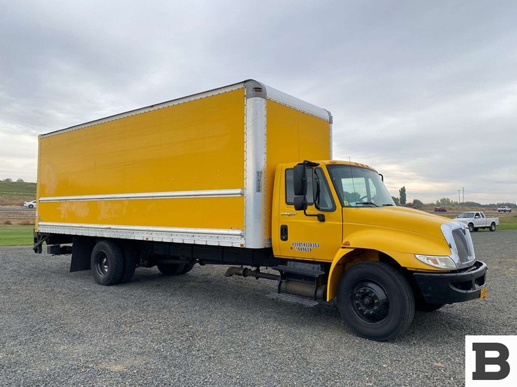 2012-international-durastar-4300-image-6