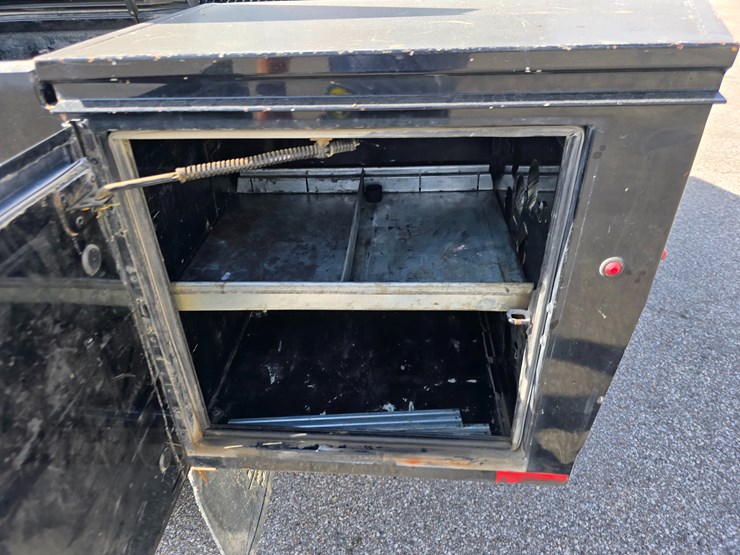 2017-gmc-sierra-3500-image-71