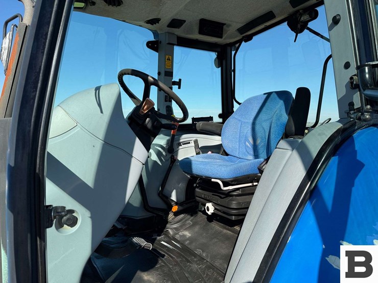 2010-new-holland-t5060-image-57