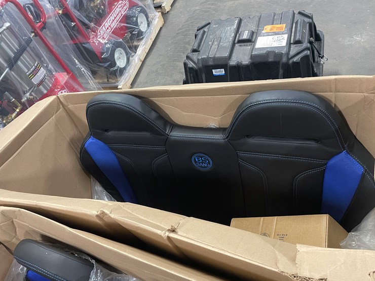 #8621-•-new-can-am-seat-(f)-image-2