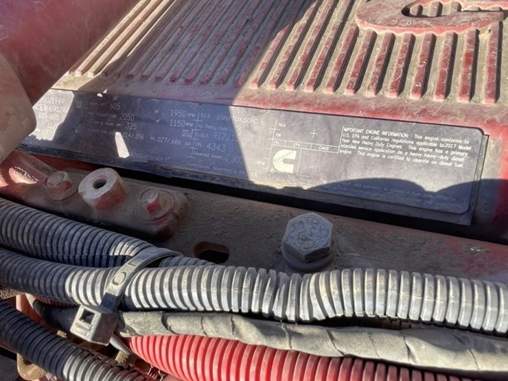 2018-peterbilt-367-image-28