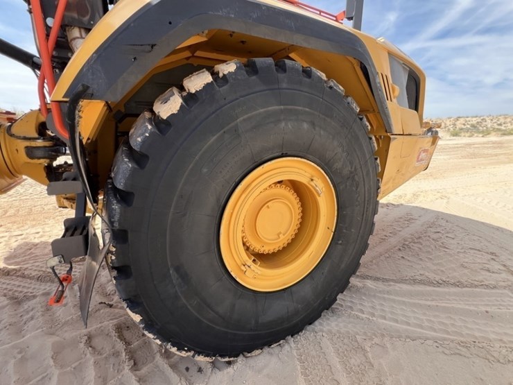 2020-volvo-a60h-image-22