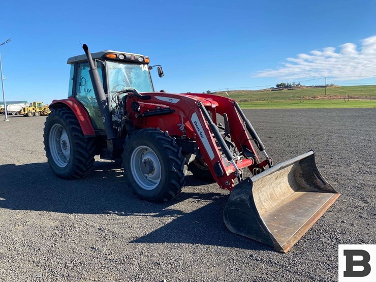 2012-massey-ferguson-5475-image-7