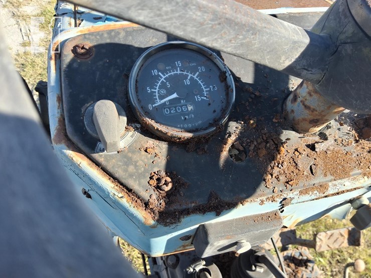 mitsubishi-d2500-image-7