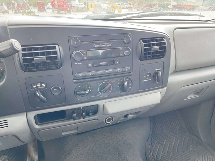 2006-ford-f350-image-57