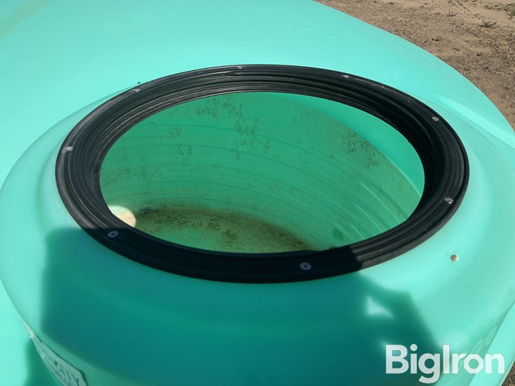 1500-gallon-poly-water-storage-tank-image-11