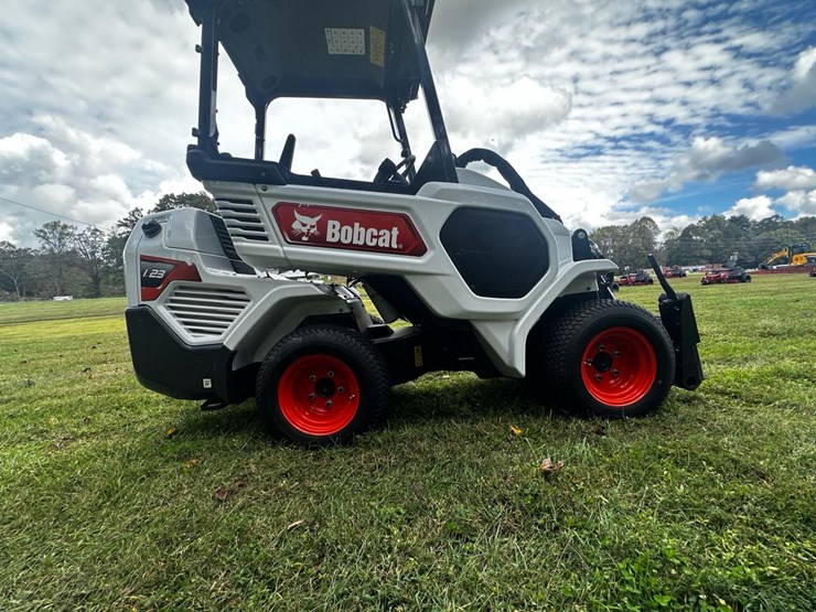 2024-bobcat-l23-image-9