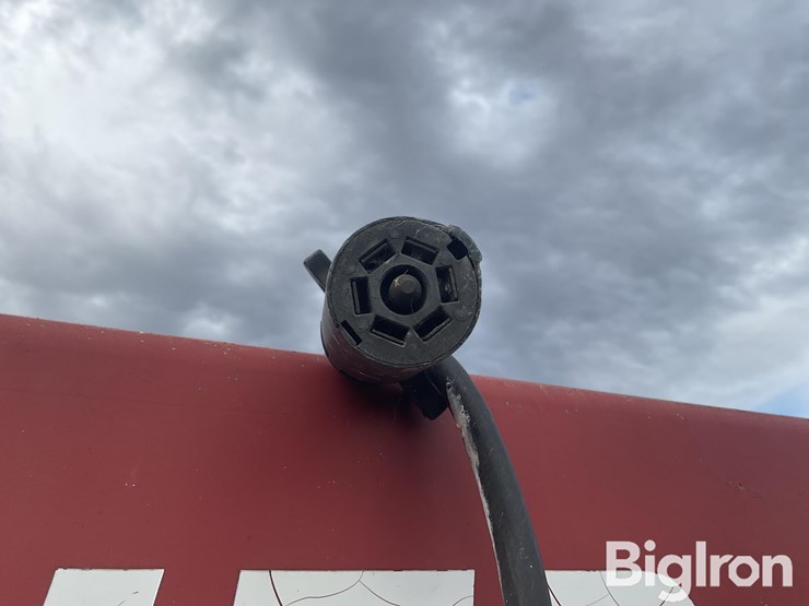 hay-liner-round-bale-mover-image-11