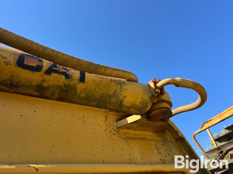 1981-caterpillar-613b-image-18