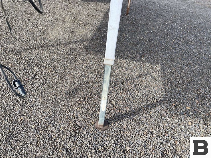 2013-natcoa-adventurer-alp-truck-camper-image-8