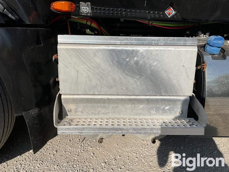 2015-international-prostar-image-17