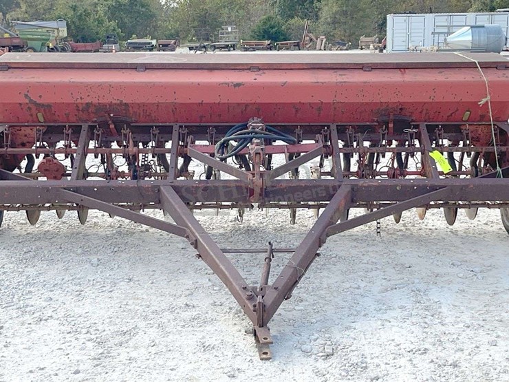 international-10-image-8