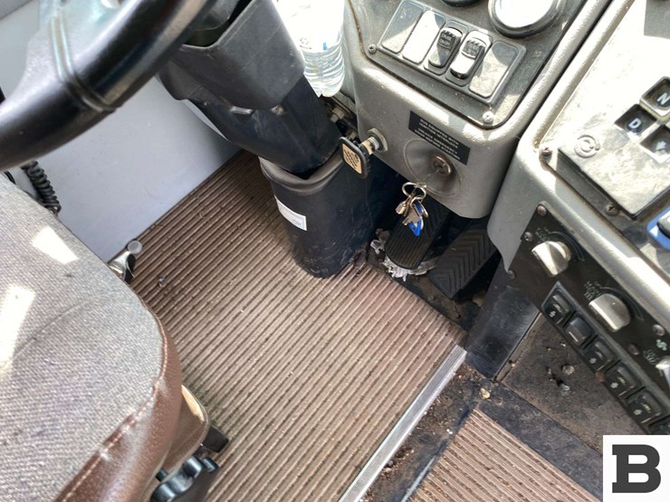 2006-bluebird-all-american-image-40