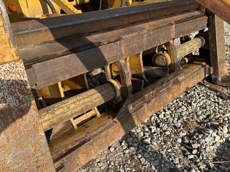 2007-caterpillar-928g-image-14