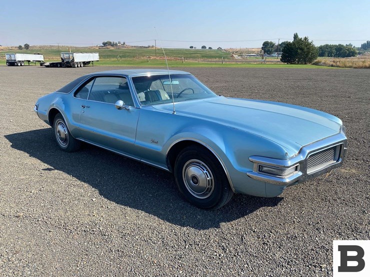 1968-oldsmobile-toronado-coupe-image-7