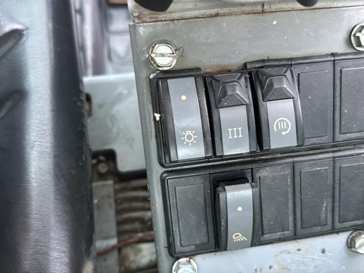 #1404-•-2008-walker-neuson-wheel-loader-image-18