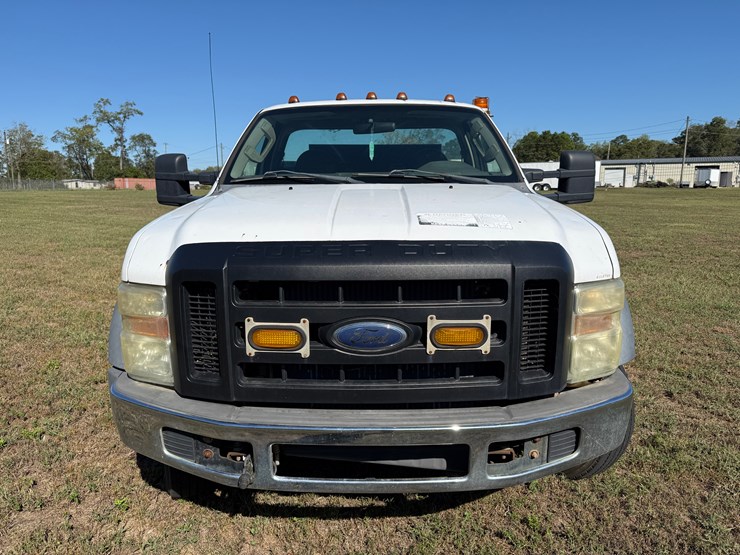2008-ford-f550-image-8