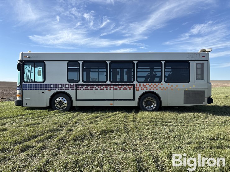 2009-gillig-low-floor-image-8