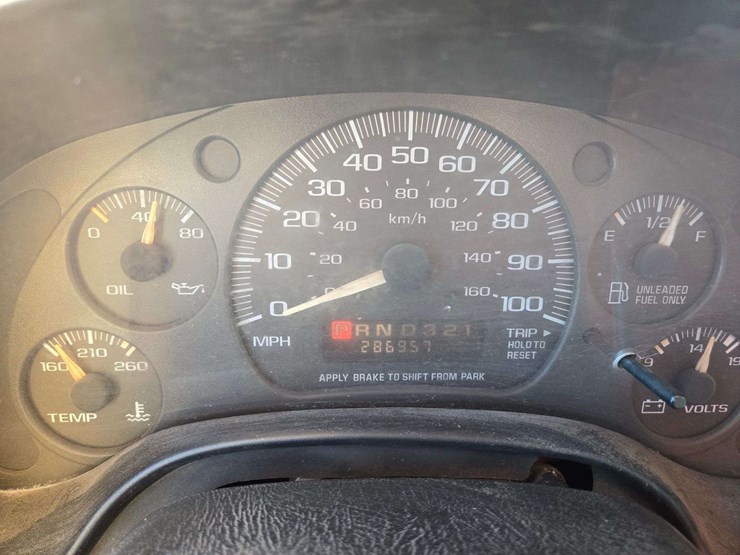 2002-chevrolet-g30-image-19