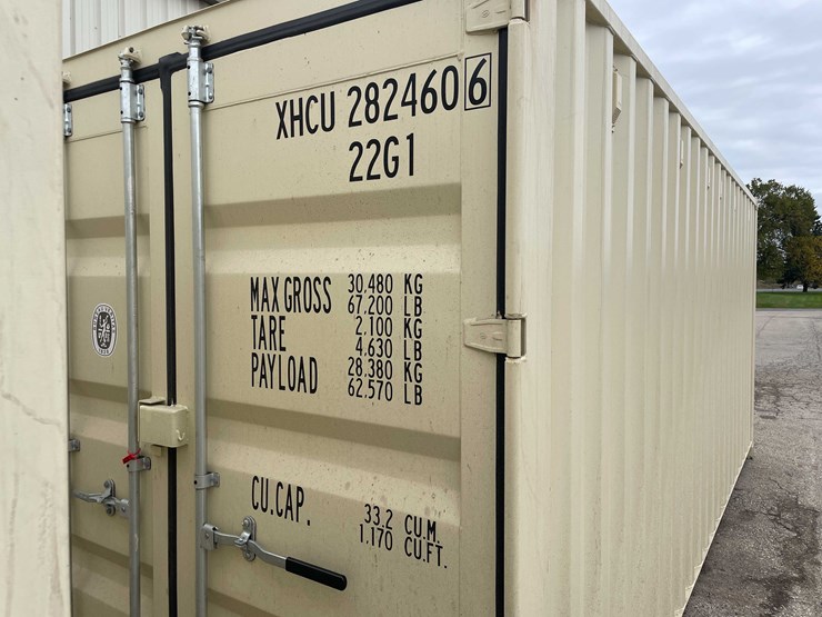 #1385-•-20'-shipping-container-(of)-image-3