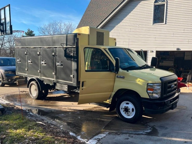 2019-ford-e450-image-7