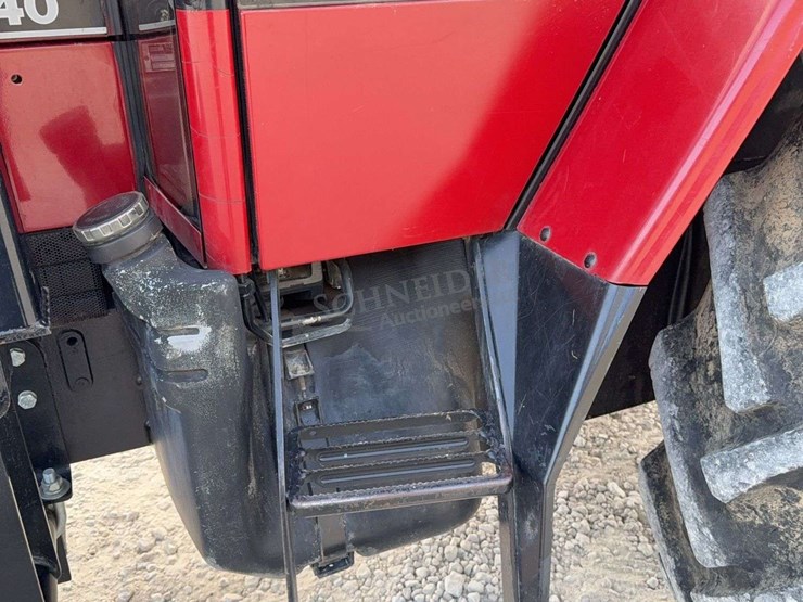 case-ih-5140-image-36