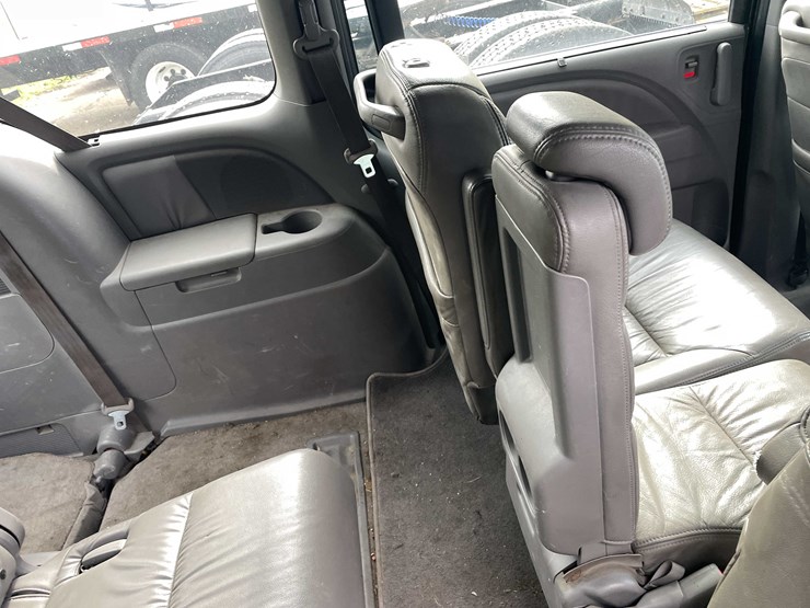 2009-honda-odyssey-image-136