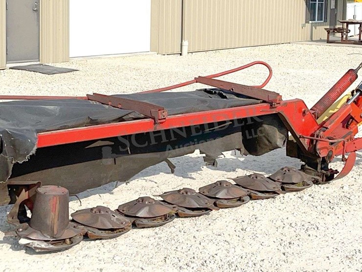 new-holland-617-image-1