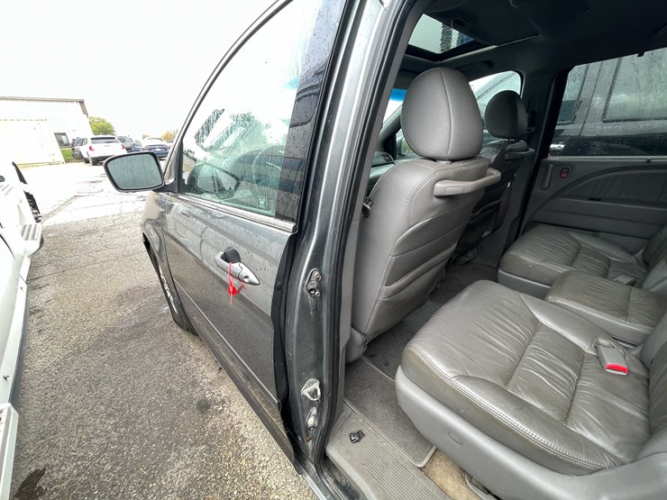 2009-honda-odyssey-image-46