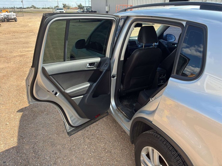 2017-volkswagen-tiguan-image-5