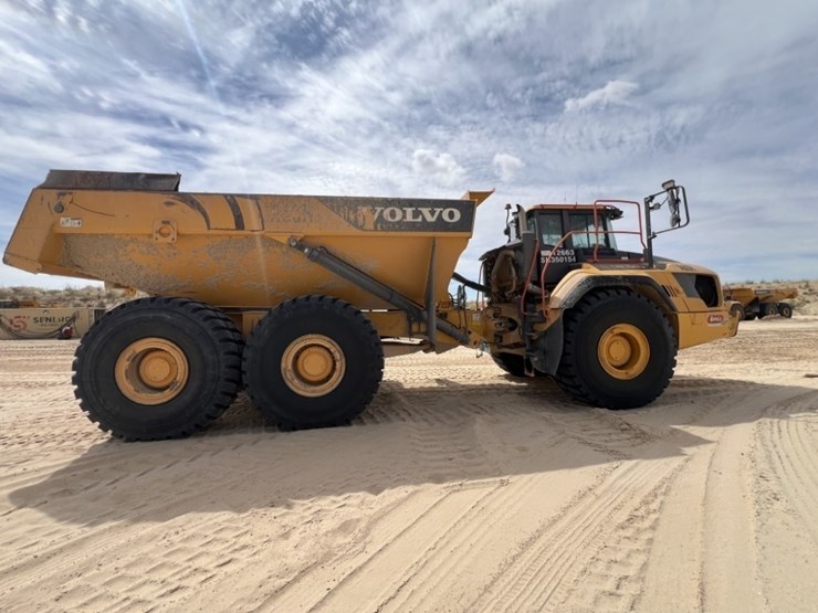 2021-volvo-a60h-image-6