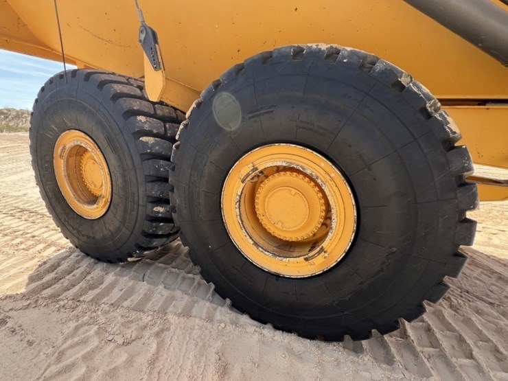 2020-volvo-a60h-image-18